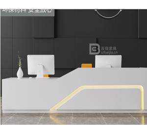  Front desk - 07